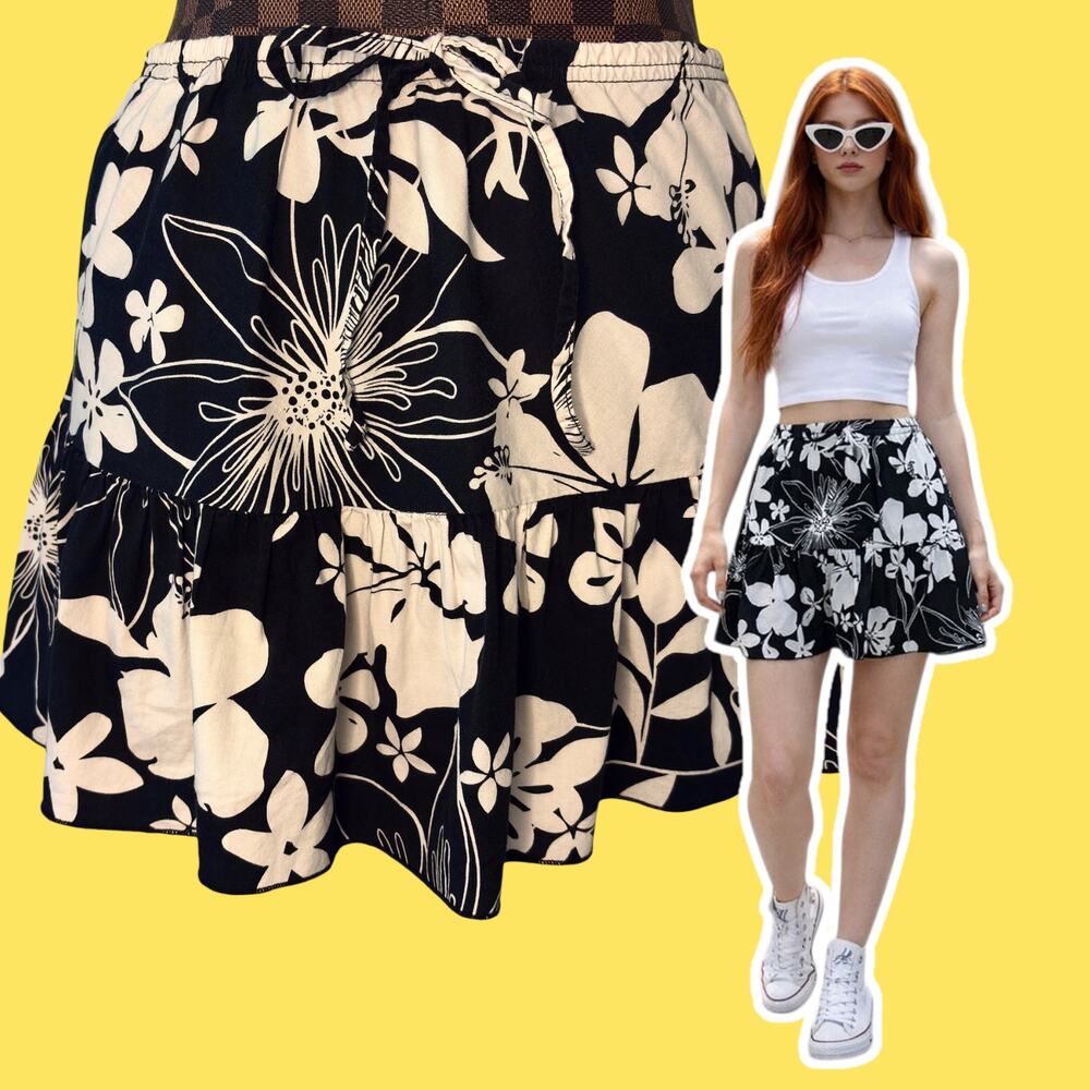 Gladford Floral Hawaiian Mini Skirt Size Small Black White Ruffle Coquette Beach